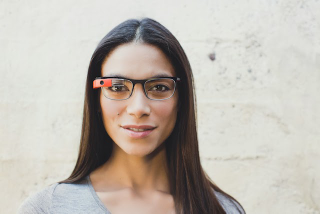 Illustration for article titled Whoa, Google Glass Just Got Way Better Looking (Plus Prescriptions)